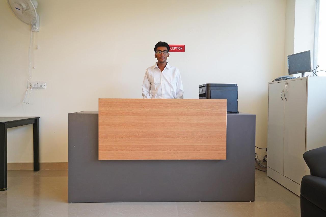 Oyo Flagship 77122 Gmd Vasundhara Ghaziabad Bagian luar foto