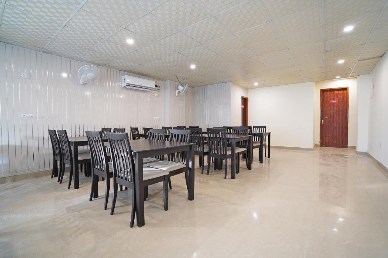 Oyo Flagship 77122 Gmd Vasundhara Ghaziabad Bagian luar foto